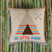 podushka-z-printom-gabardinova-my-little-vigvam-30x30-sm-3p_wl011_wh