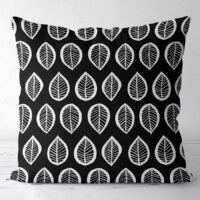 podushka-z-printom-gabardinova-belye-listochki-na-chernom-fone-30x30-sm-3p_casa048