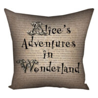 podushka-z-printom-gabardinova-alice-s-adventures-in-wonderland-30x30-sm-3p_won008