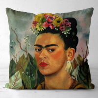 podushka-z-printom-gabardinova-frida-kalo-30x30-sm-3p_casa033
