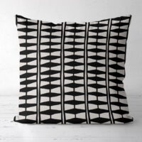 podushka-z-printom-gabardinova-black-and-white-ornament-30x30-sm-3p_casa002