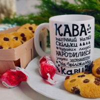 chashka-z-printom-kava-magichnij-napij-330-ml-kr_21ng075_ukr