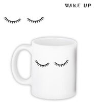 chashka-z-printom-resnichki-wake-up-330-ml-kr_18j046