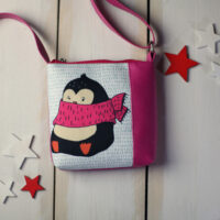 sumka-dityacha-little-princess-pingvin-v-rozovomu-sharfi-16x16-sm-psd_17ng028_roz