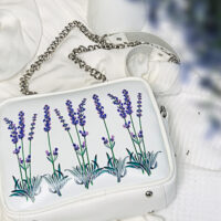 sumka-na-lantsyuzhku-cherie-lavanda-21h17h7-sm-che_lp008_wh