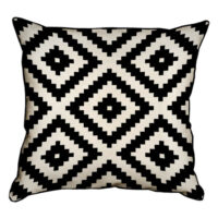 podushka-z-mishkovini-chorno-bilij-geometrichnij-romb-45x45-sm-45phb_flora002
