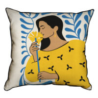 podushka-z-mishkovini-divchina-z-kvitkoyu-45x45-sm-45phb_23m003
