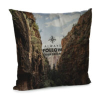 podushka-divanna-z-oksamitu-always-follow-your-dream-45x45-sm-45bp_org027