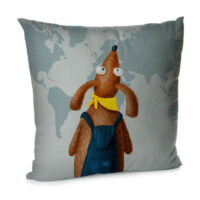 podushka-divanna-z-oksamitu-follow-your-soul-it-knows-the-way-45x45-sm-45bp_dog037