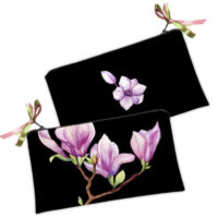 kosmetichka-zhinocha-magnoliya-na-chornomu-foni-20h12-sm-k_clf018