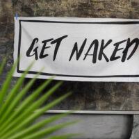rushnik-plyazhnij-z-printom-get-naked-150x70-sm-plb_21j002