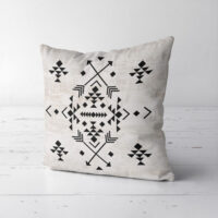 podushka-dekorativna-soft-ornament-zi-strilami-45x45-sm-45pst_casa009