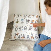 podushka-dekorativna-soft-alphabet-45x45-sm-45pst_22s001