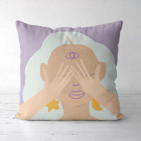 podushka-dekorativna-soft-divchina-zakrivaye-oblichchya-45x45-sm-45pst_23m054