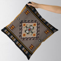 podushka-dekorativna-soft-vishivka-romb-45x45-sm-45pst_23j001