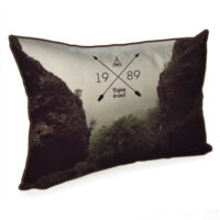 podushka-interyerna-z-mishkovini-enjoy-travel-45x32-sm-43phb_tfl023_br