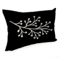 podushka-interyerna-z-mishkovini-bila-gilka-na-chornomu-foni-45x32-sm-43phb_aw005_wh