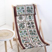 shezlong-derev-yanij-kosiv-ornament-na-korichnevomu-tli-shzl_tr002