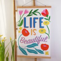 poster-tkaninnij-na-stinu-life-is-beautiful-60h93-sm-tpsr_25f009