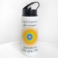 plyashka-dlya-vodi-z-trubochkoyu-oberezhno-tsya-plyashka-zaryadzhena-na-shhastya-600-ml-plv_25a023