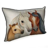 podushka-interyerna-z-mishkovini-simya-konej-45x32-sm