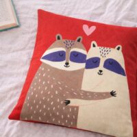 podushka-z-printom-gabardinova-prigornis-do-mene-30h30-sm